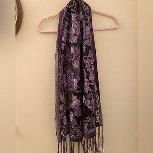 ✨ 3 for 20 ✨ Vintage Scarf / Shawl